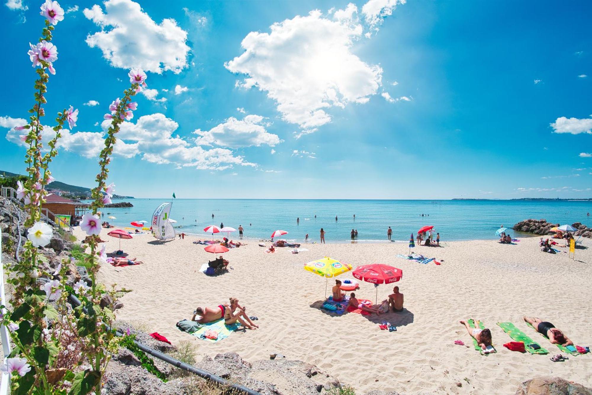 Prestige Mer D'Azur Slăntjev Brjag Exteriör bild