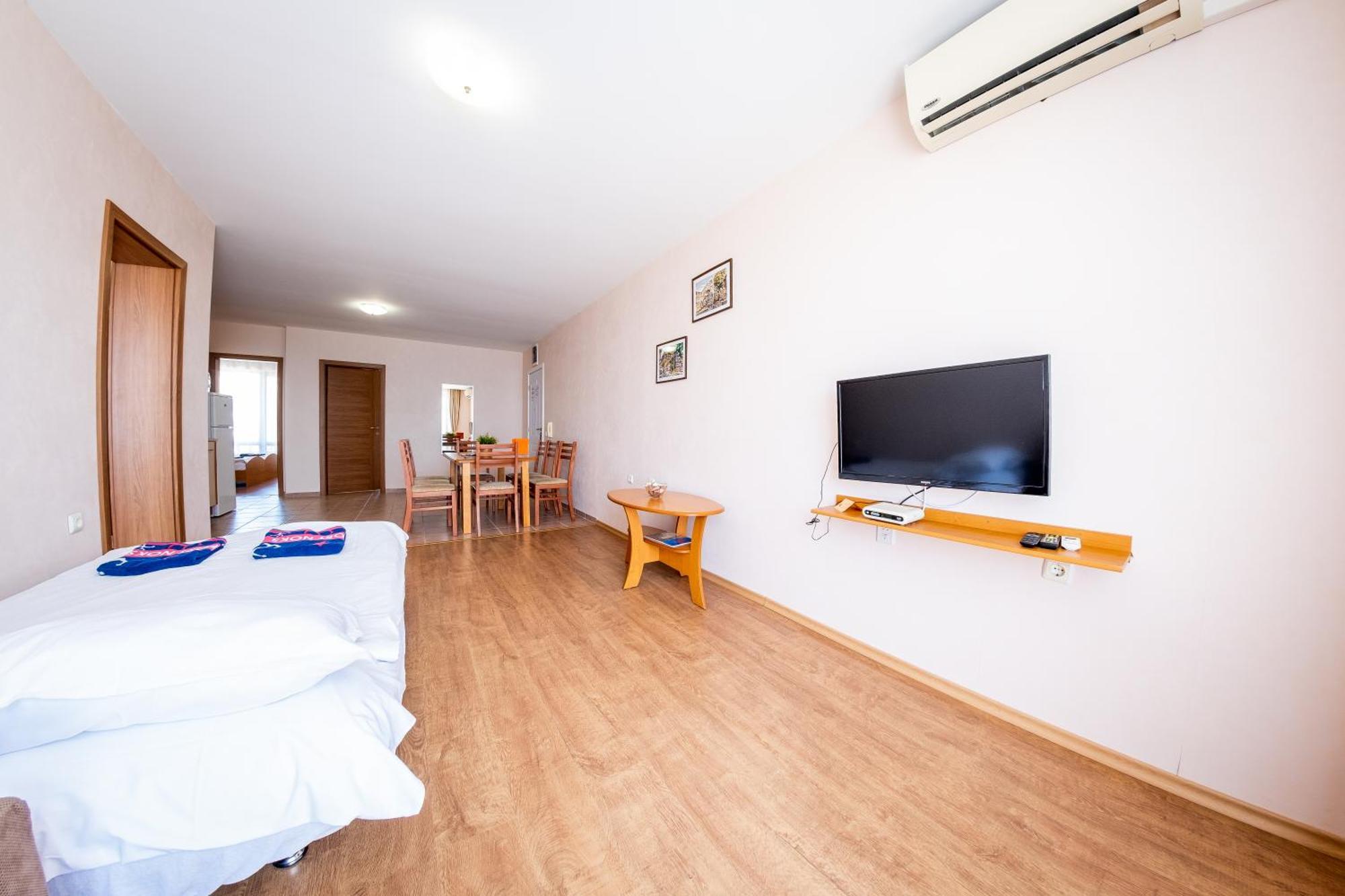 Prestige Mer D'Azur Slăntjev Brjag Exteriör bild