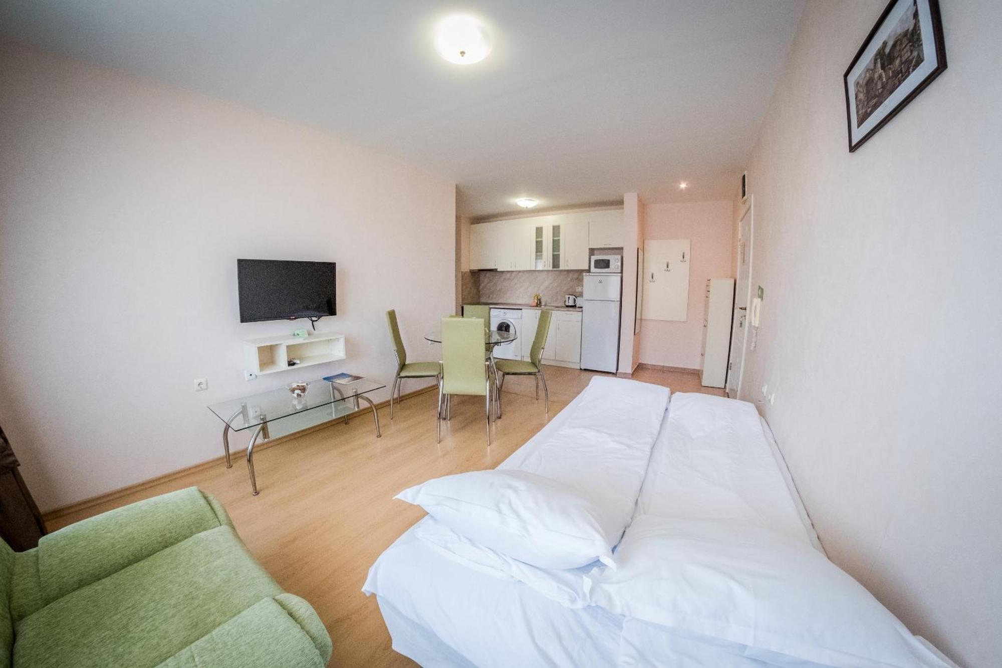 Prestige Mer D'Azur Slăntjev Brjag Exteriör bild