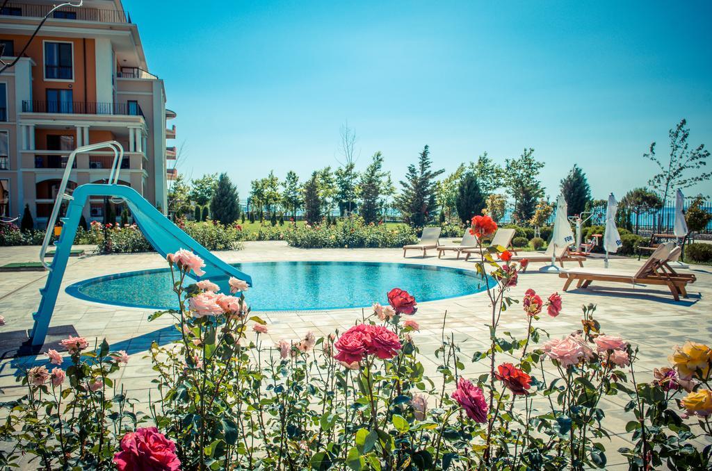 Prestige Mer D'Azur Slăntjev Brjag Exteriör bild